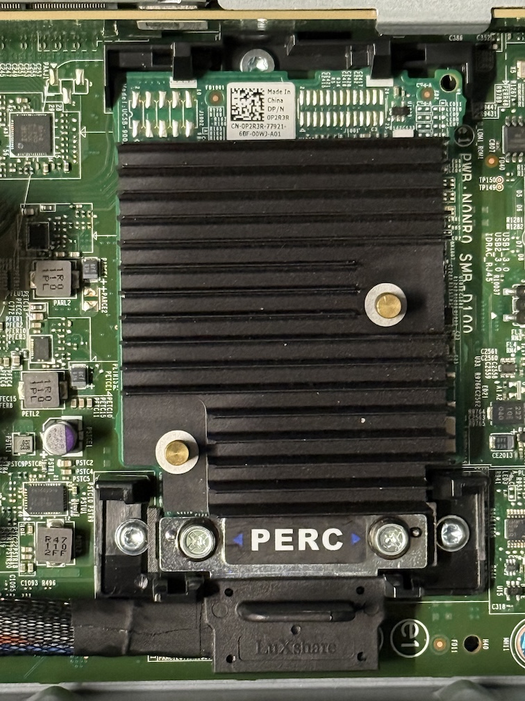 Adaptador de discos Dell HBA330